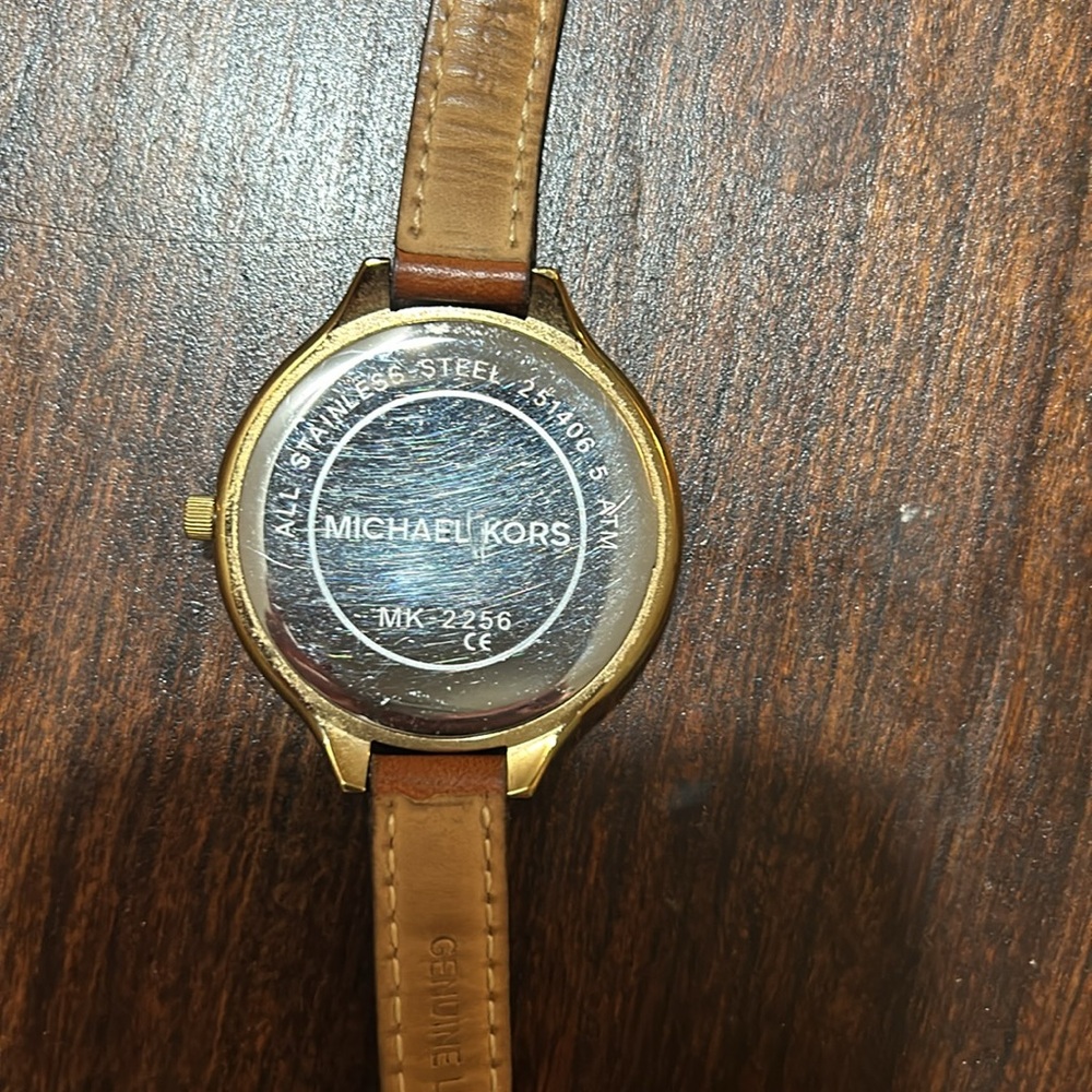 MK watch - Picture 2 of 2